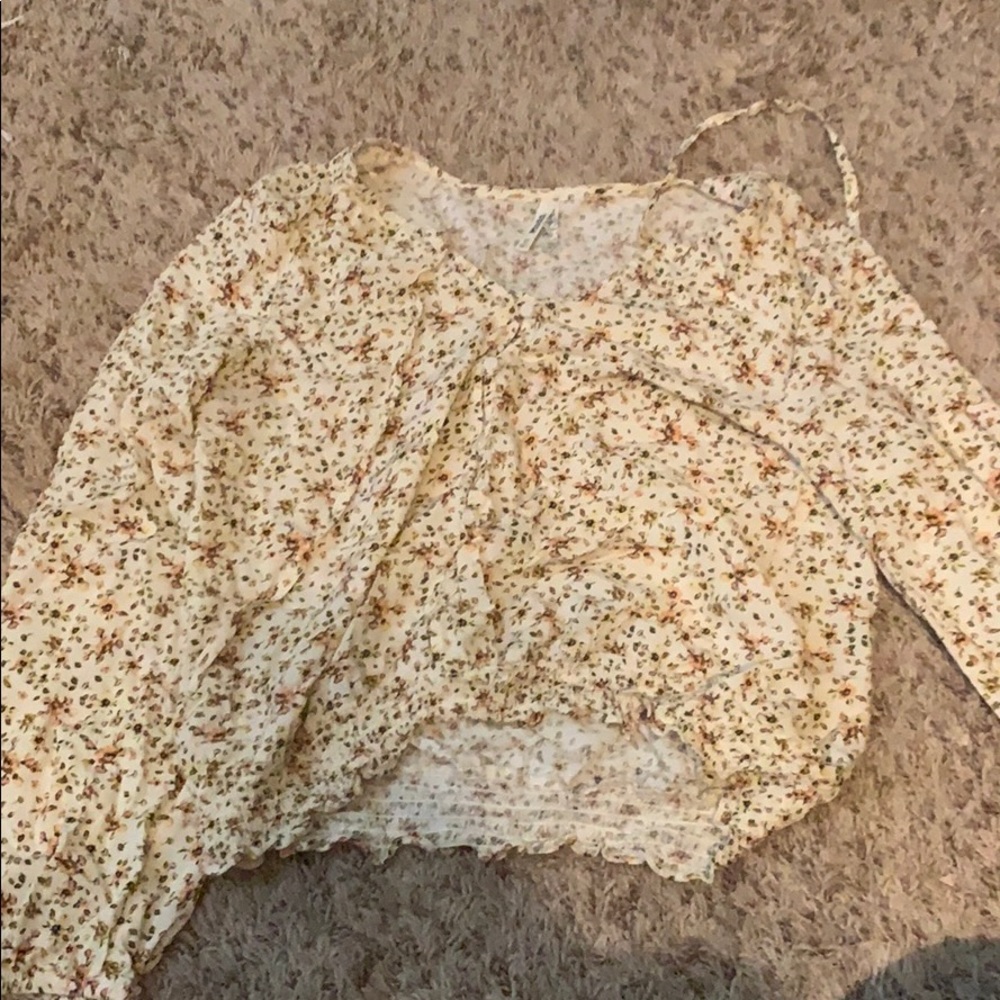 flowery high cut shirt